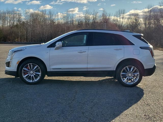 new 2025 Cadillac XT5 car, priced at $59,390