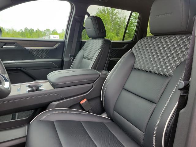 new 2025 GMC Acadia car, priced at $59,690