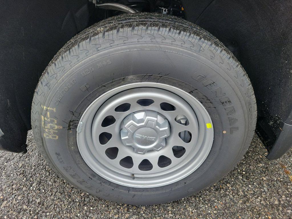 new 2026 GMC Sierra 1500 car, priced at $45,820