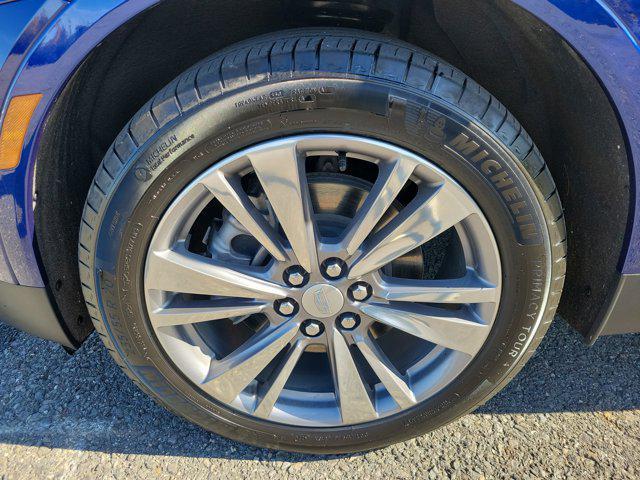 used 2025 Cadillac XT5 car, priced at $46,670