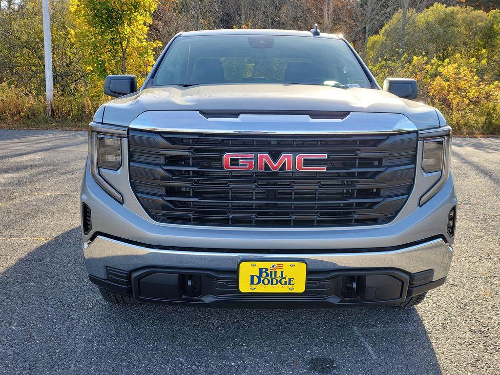 new 2026 GMC Sierra 1500 car, priced at $47,315