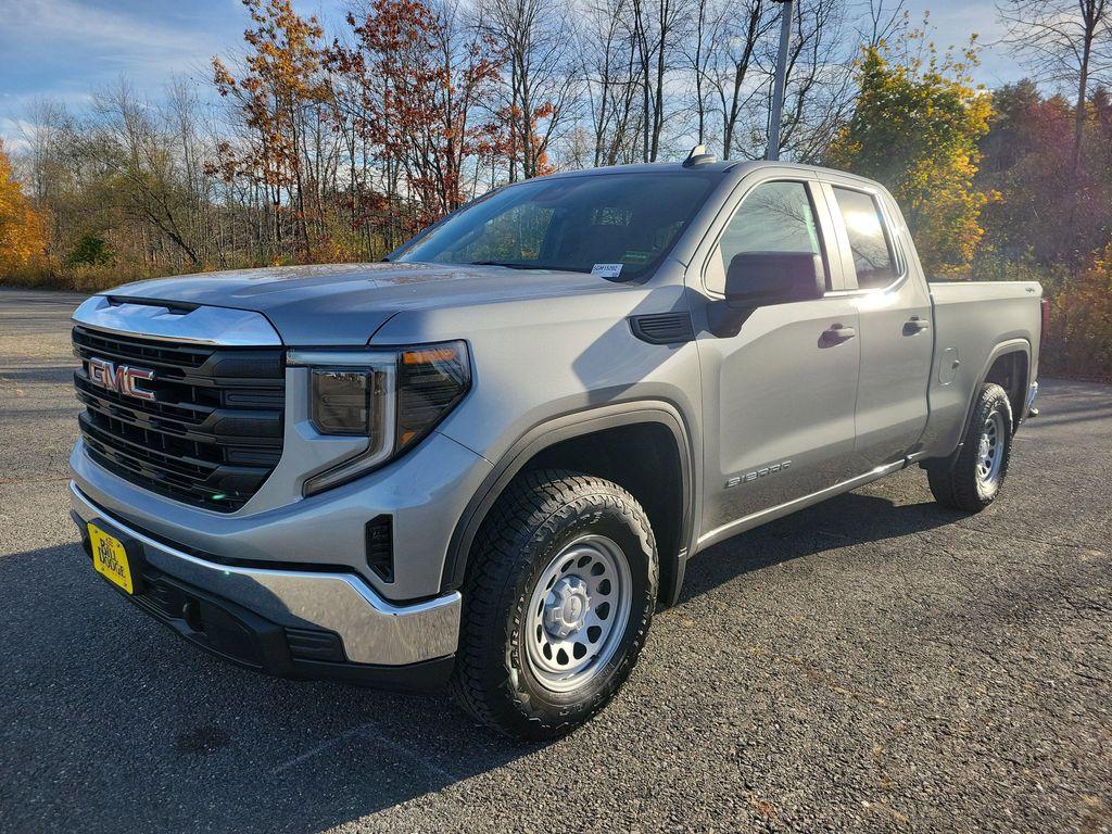 new 2026 GMC Sierra 1500 car, priced at $47,815