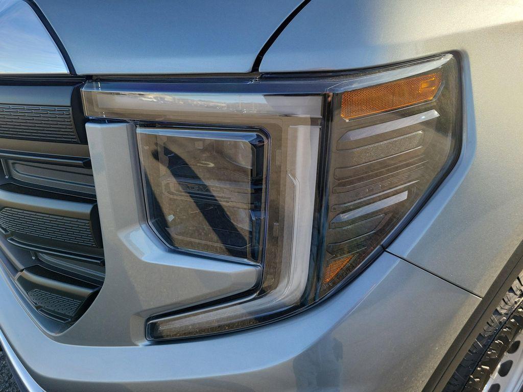 new 2026 GMC Sierra 1500 car, priced at $47,315