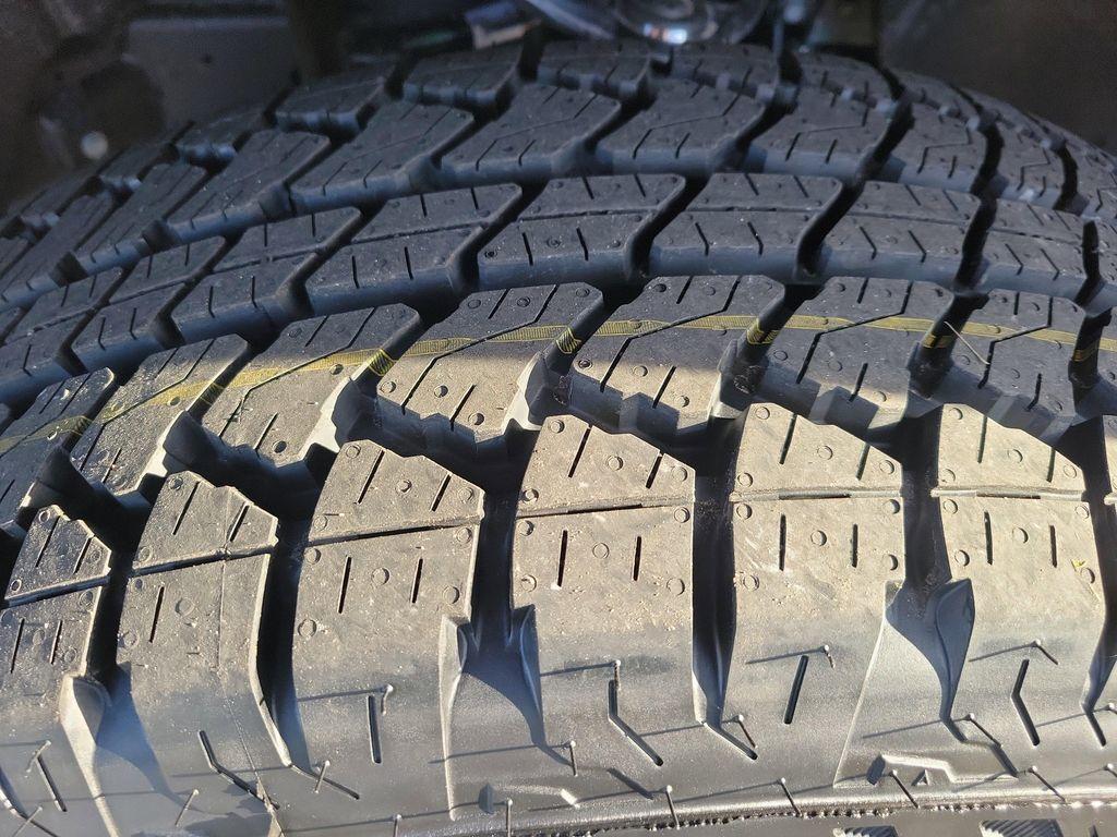 new 2026 GMC Sierra 1500 car, priced at $47,315