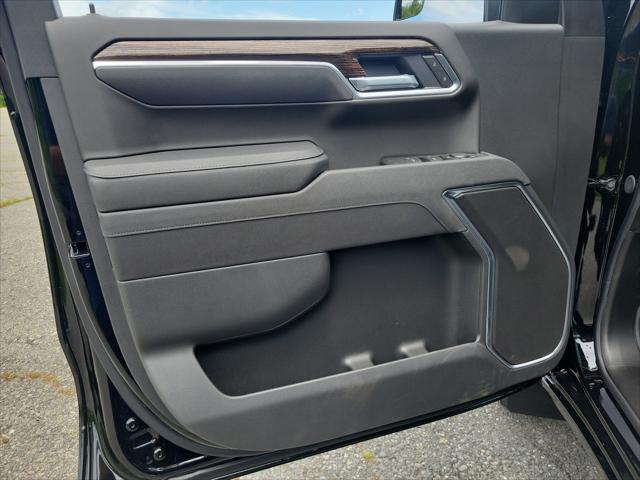 new 2025 GMC Sierra 1500 car, priced at $49,000
