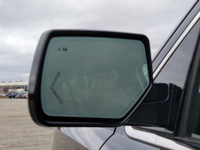 used 2018 GMC Yukon car, priced at $25,985