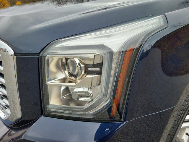 used 2018 GMC Yukon car, priced at $25,985