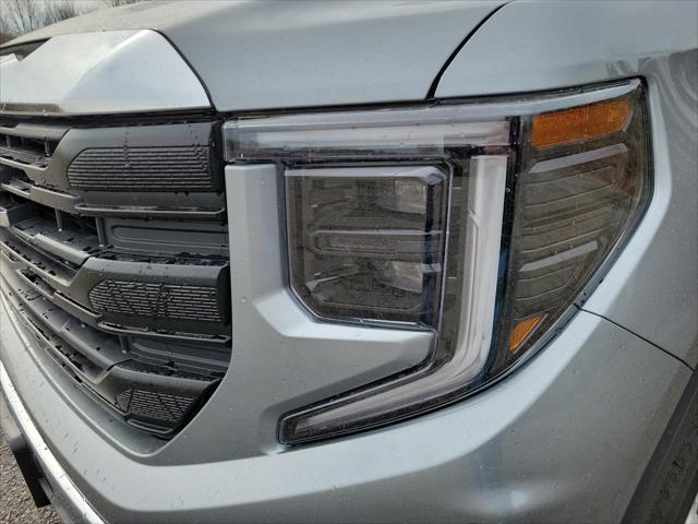 new 2025 GMC Sierra 1500 car, priced at $41,695