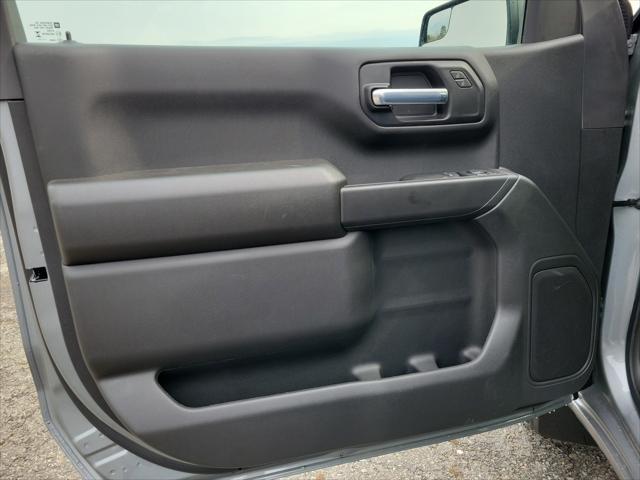 new 2025 GMC Sierra 1500 car, priced at $41,695