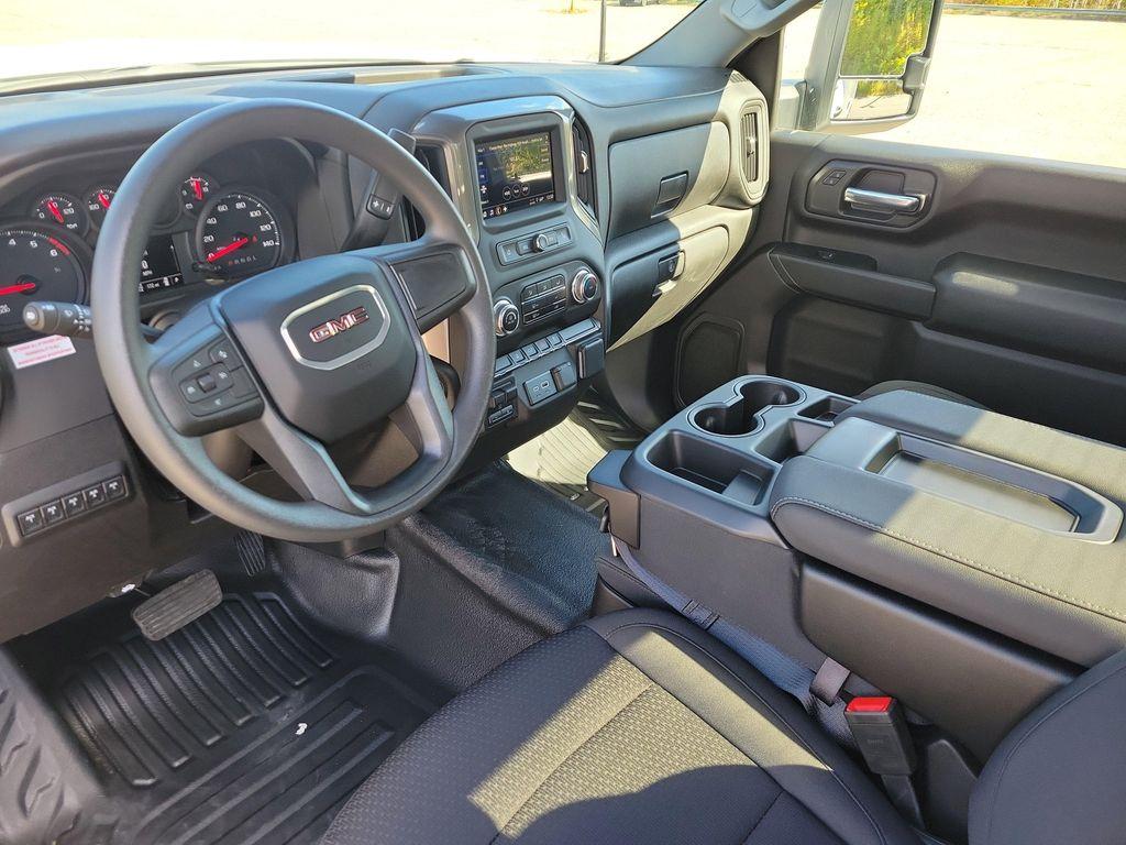 new 2025 GMC Sierra 3500 car, priced at $73,315
