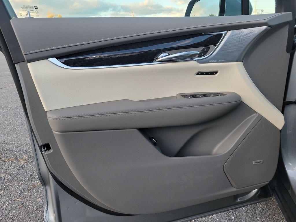 new 2025 Cadillac XT6 car, priced at $62,715