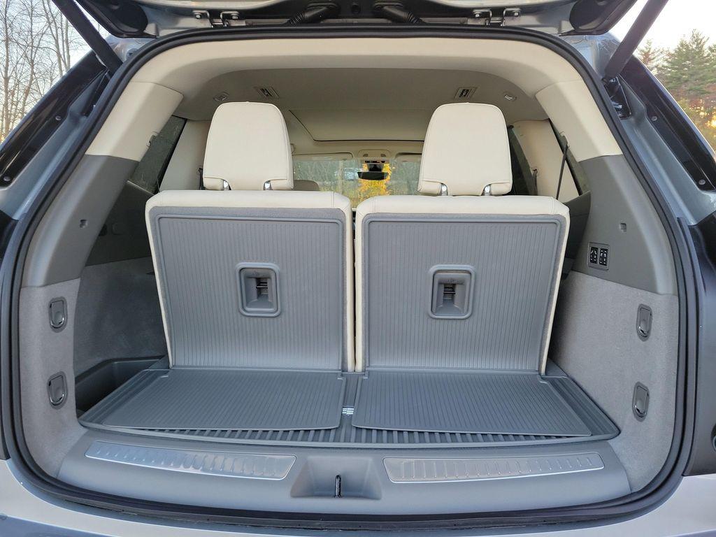 new 2025 Cadillac XT6 car, priced at $62,715