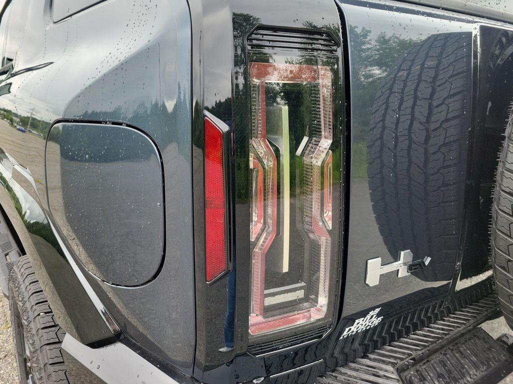 new 2025 GMC HUMMER EV SUV car, priced at $88,665