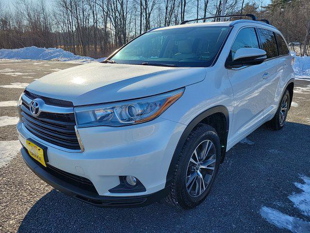 used 2016 Toyota Highlander car, priced at $22,595