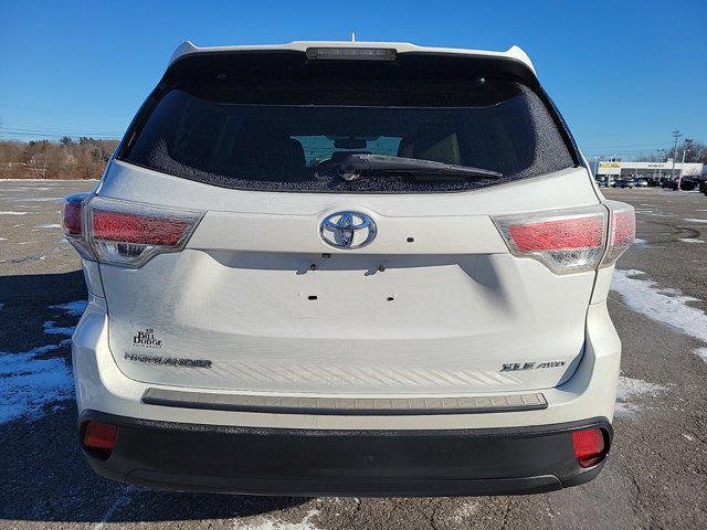 used 2016 Toyota Highlander car, priced at $22,595