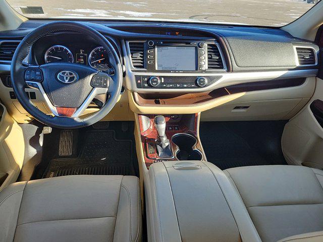 used 2016 Toyota Highlander car, priced at $22,595