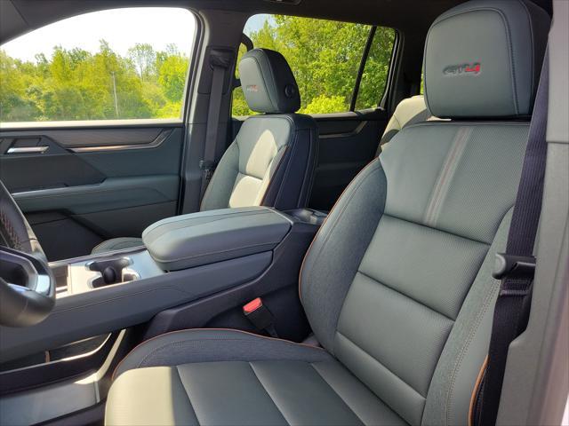 new 2025 GMC Acadia car, priced at $55,295