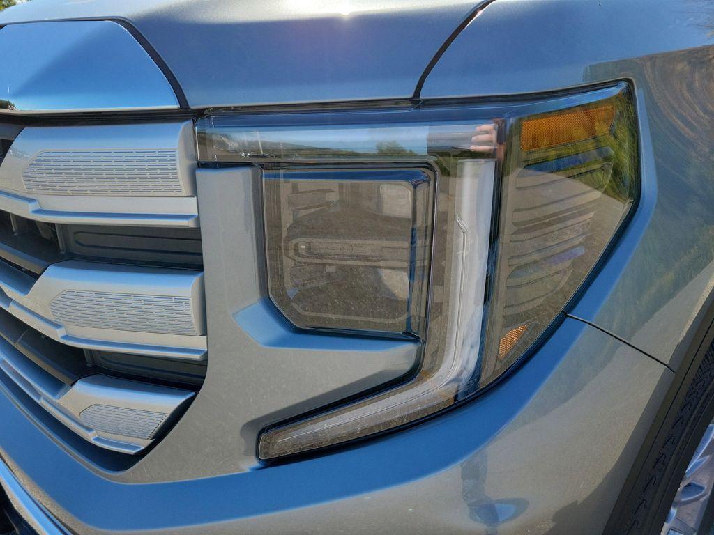 new 2026 GMC Sierra 1500 car, priced at $54,685