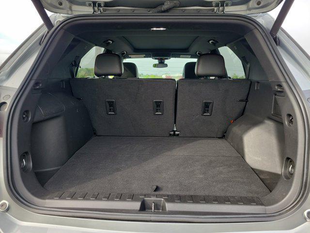 used 2023 Chevrolet Equinox car, priced at $25,976