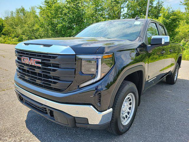 new 2024 GMC Sierra 1500 car, priced at $42,395