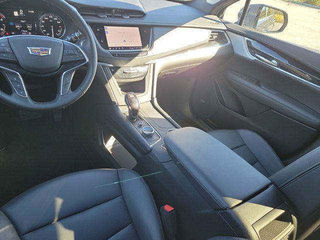 used 2025 Cadillac XT5 car, priced at $46,485