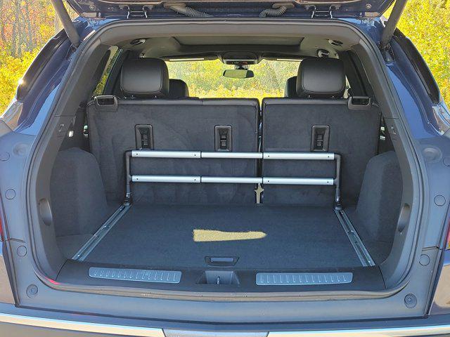 used 2025 Cadillac XT5 car, priced at $46,485