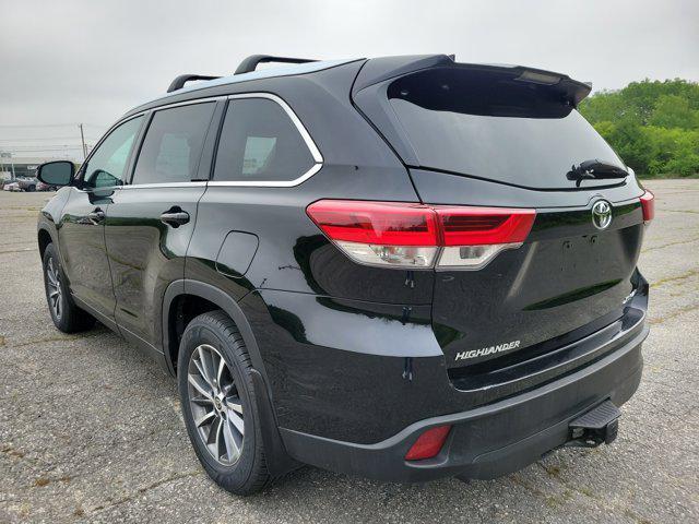 used 2019 Toyota Highlander car, priced at $24,074