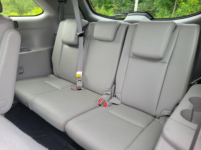 used 2019 Toyota Highlander car, priced at $24,074