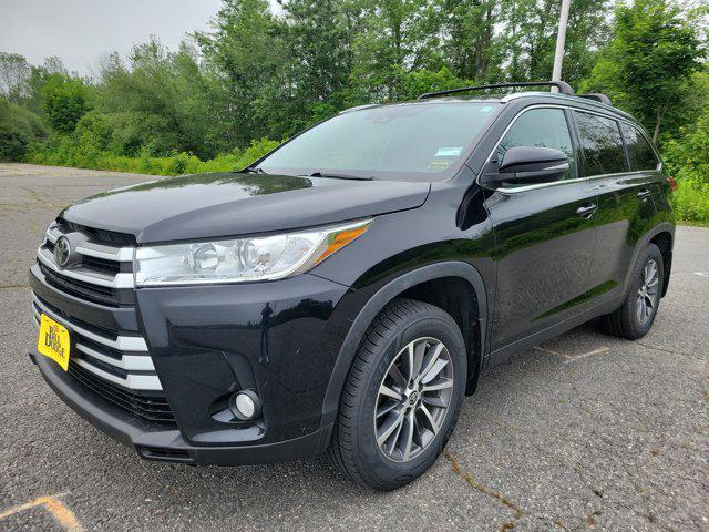 used 2019 Toyota Highlander car, priced at $27,899