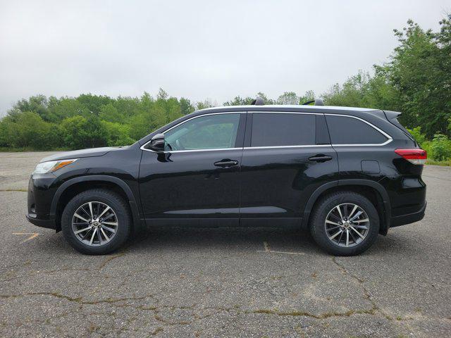 used 2019 Toyota Highlander car, priced at $24,074
