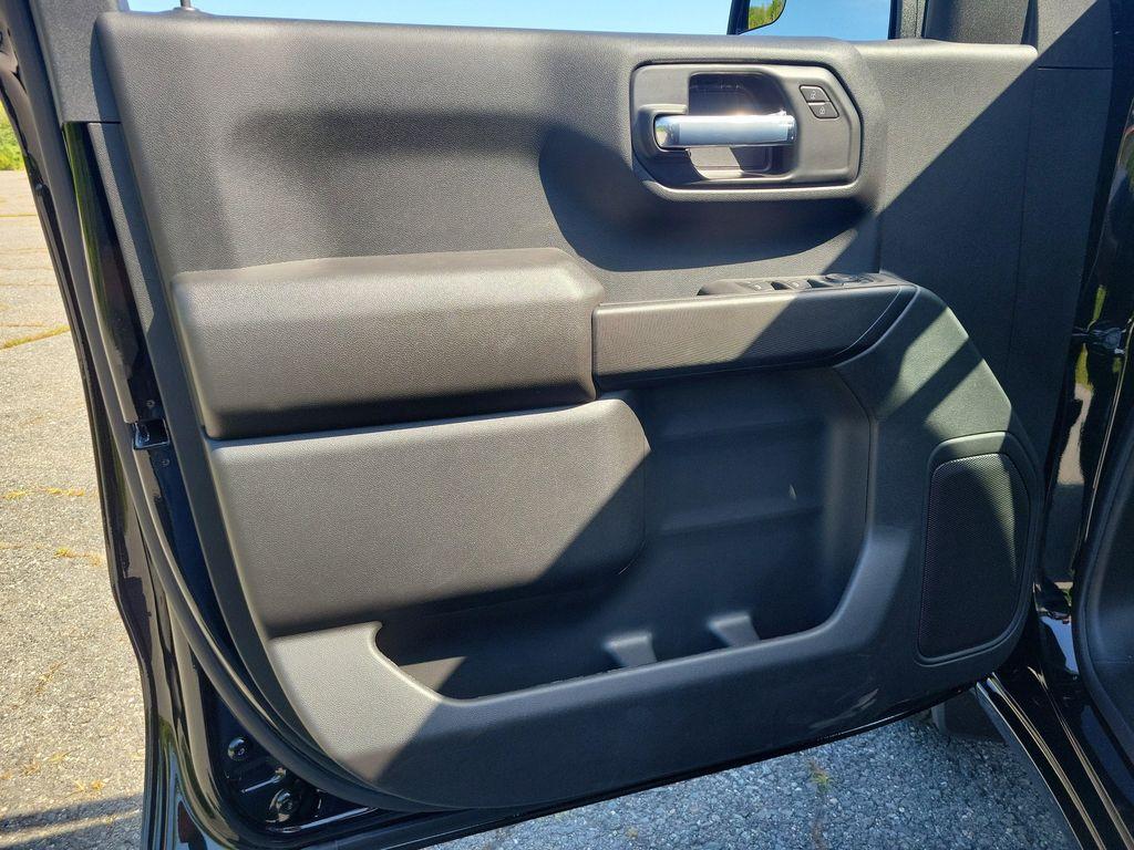 new 2026 GMC Sierra 1500 car, priced at $47,070