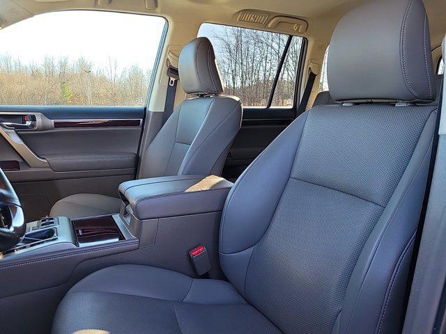 used 2019 Lexus GX 460 car, priced at $36,670