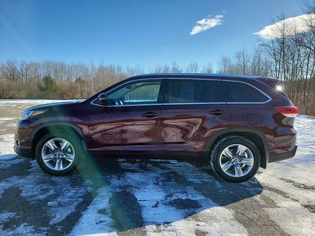 used 2019 Toyota Highlander car, priced at $26,635