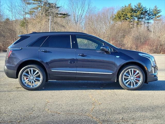 new 2025 Cadillac XT5 car, priced at $65,010