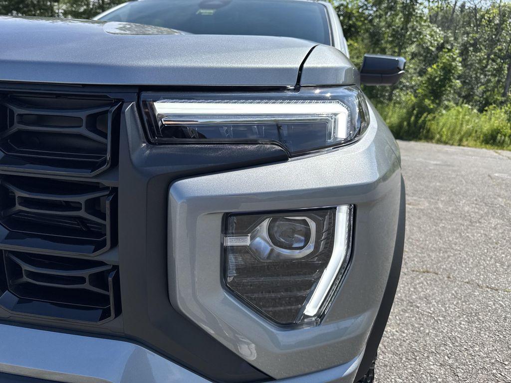 new 2025 GMC Canyon car, priced at $46,425