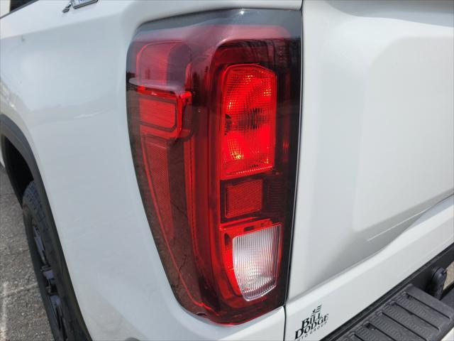 new 2025 GMC Sierra 1500 car, priced at $52,105