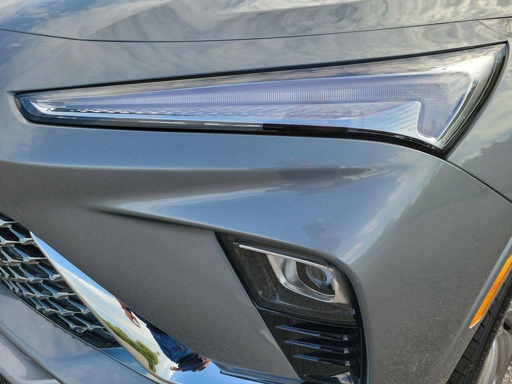 new 2025 Buick Envista car, priced at $31,585