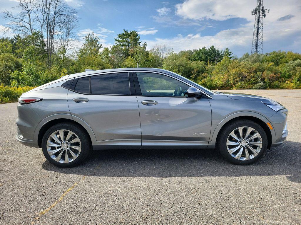 new 2025 Buick Envista car, priced at $31,585