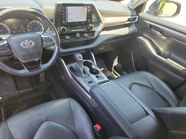 used 2021 Toyota Highlander Hybrid car, priced at $40,136