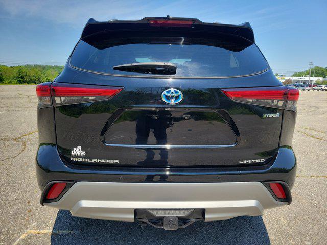 used 2021 Toyota Highlander Hybrid car, priced at $40,136