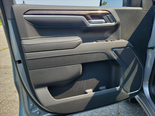 new 2025 GMC Sierra 1500 car, priced at $50,885