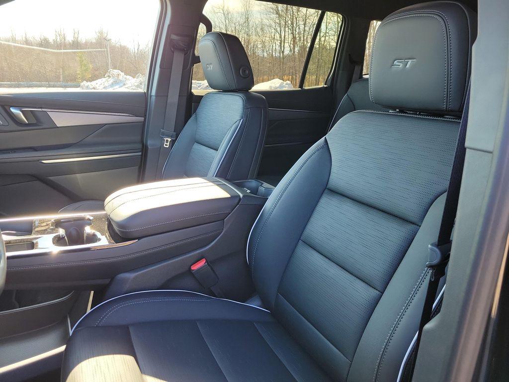new 2025 Buick Enclave car, priced at $51,350