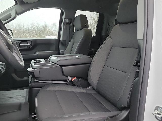 new 2025 GMC Sierra 1500 car, priced at $46,575