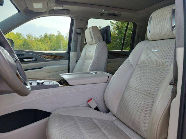 used 2022 Cadillac Escalade ESV car, priced at $67,801