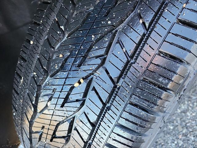 new 2025 Buick Enclave car, priced at $49,585