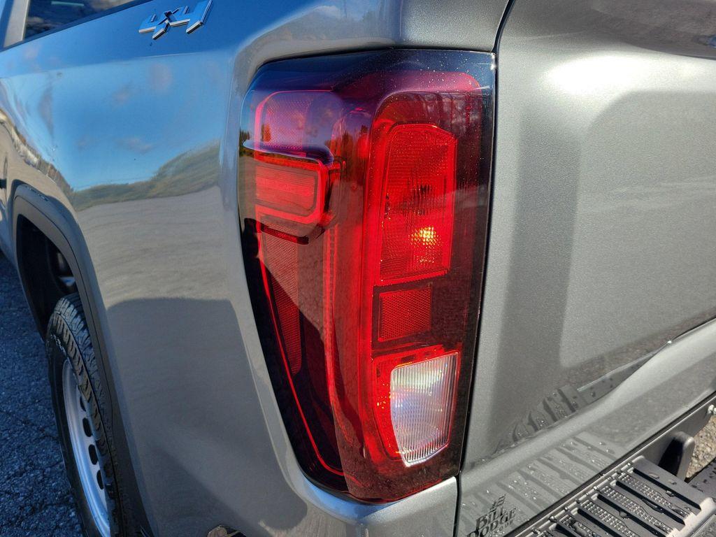 new 2026 GMC Sierra 1500 car, priced at $47,315