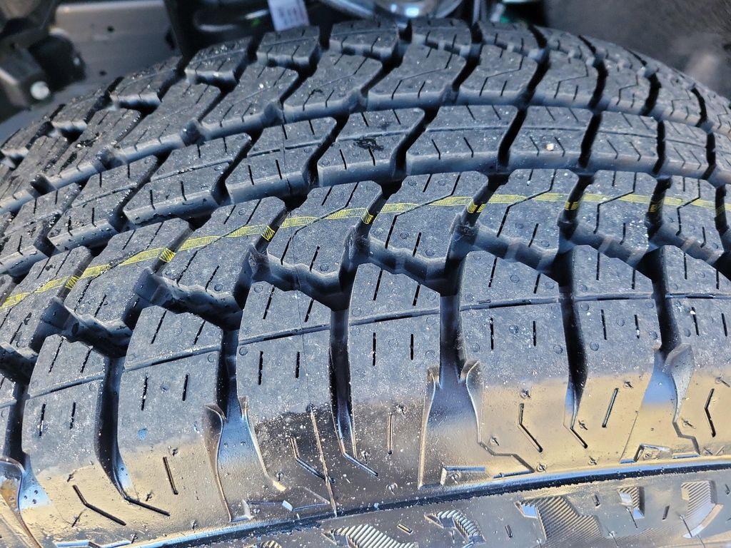 new 2026 GMC Sierra 1500 car, priced at $47,315