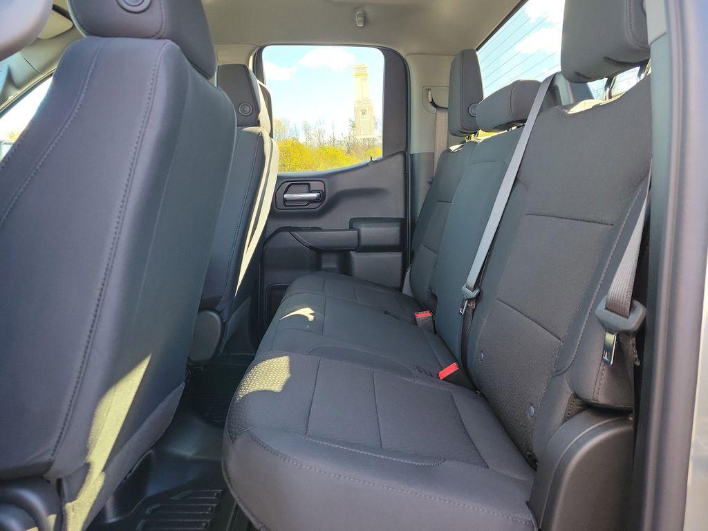 new 2026 GMC Sierra 1500 car, priced at $47,315