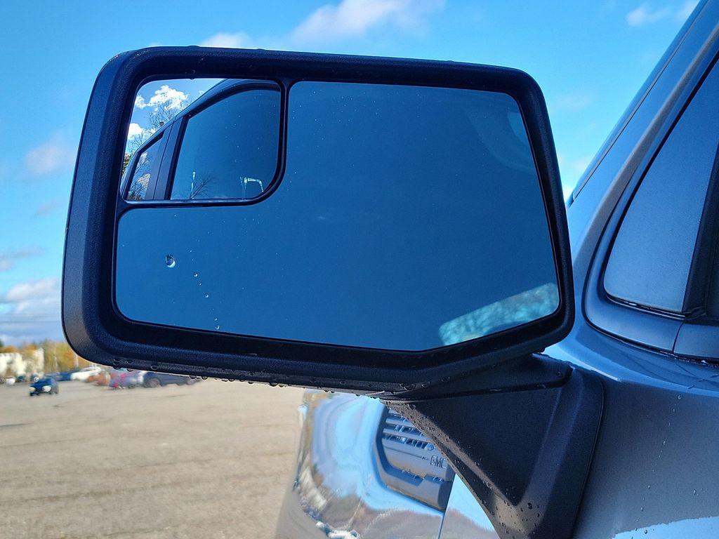 new 2026 GMC Sierra 1500 car, priced at $47,315