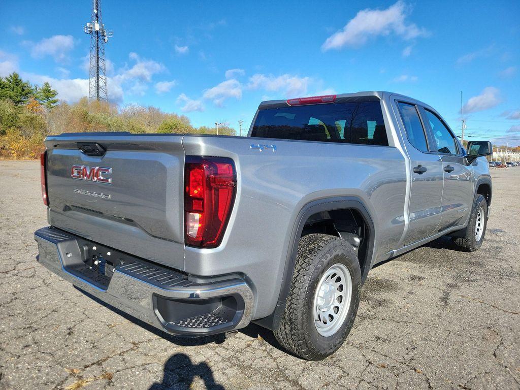new 2026 GMC Sierra 1500 car, priced at $47,315
